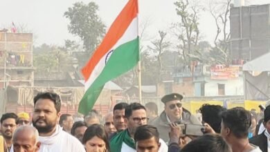 Photo of जन सुराज पदयात्रा के 17 वें महीने में पद यात्रा पहुंची खगड़िया, ढोल नगाड़ों के बीच प्रशांत किशोर का हुआ भव्य स्वागत