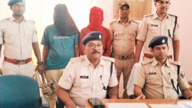 Photo of पत्नी का हत्यारा पति को बेलदौर पुलिस ने किया महज़ दस घंटे में गिरफ़्तार, देसी कट्टा और खोखा बरामद