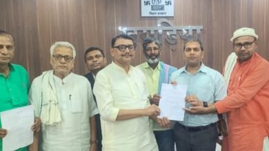 Photo of बज्रपात से मृतक परिजनों को 20 – 20 लाख रुपए मुआवजा दे सरकार – महागठबंधन