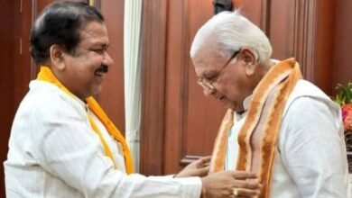 Photo of महामहिम राज्यपाल आरिफ़ मोहम्मद खान से भाजपा प्रदेश अध्यक्ष डॉ दिलीप जायसवाल ने भेंट कर विभिन्न मुद्दों पर की चर्चा