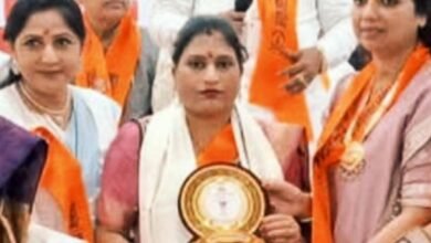 Photo of नेपाल की समाज सेविका सुंदर जायसवाल का कलवार समाज के देश की महिला नेत्रियों ने किया भव्य स्वागत