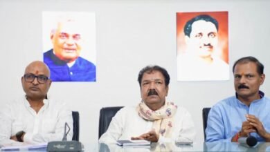 Photo of भाजपा प्रदेश अध्यक्ष डॉ दिलीप जायसवाल के संबोधन से भारतीय जनता युवा मोर्चा के नए पदाधिकारियों में आया जोश