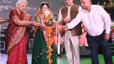Photo of बच्चों को देश के लिए जीना सिखाएं – आनंदीबेन पटेल, राज्यपाल