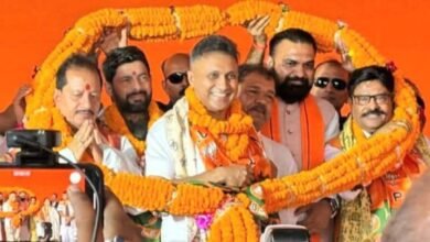Photo of भाजपा प्रदेश अध्यक्ष डॉ दिलीप जायसवाल ने पूर्व आईपीएस आनन्द मिश्रा को दिलाई भाजपा की सदस्यता