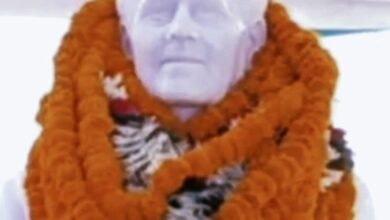 Photo of पूर्व मुख्यमंत्री व “फिल्म योगी और जवानी” के नायक दिवंगत सतीश प्रसाद सिंह की प्रतिमा का अनावरण सीएम नीतीश कुमार ने किया