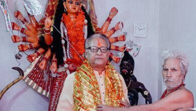 Photo of विंध्याचल (यूपी) के गुरु अलख ने अष्टादशभुजेश्वरी मां दुर्गा मंदिर में वरिष्ठ पत्रकार डॉ अरविन्द वर्मा को किया सम्मानित