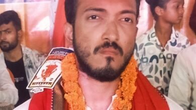 Photo of बहुचर्चित लोक गायिका ऊषा यादव के जागरण सह सांस्कृतिक कार्यक्रम का यशराज पासवान उर्फ़ मुस्कान ने किया उद्घाटन