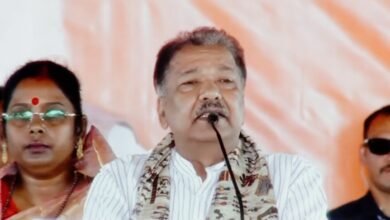 Photo of तेजस्वी यादव कय पेट में दरद होय रहल छै, कान खोल कर सुन लो महिला कय खाता में दस हज़ार नय दो लाख और देवै – डॉ दिलीप जायसवाल, प्रदेश अध्यक्ष भाजपा