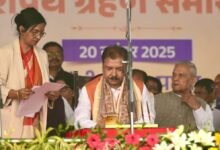 Photo of कलवार सेवक समाज के चेयरमैन डॉ अरविन्द वर्मा ने डॉ दिलीप कुमार जायसवाल को मंत्री बनने पर दी बधाई एवं शुभकामनाएं 