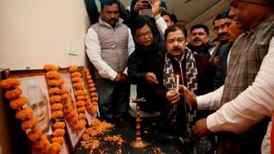 Photo of अटल जी के विचारों को जन जन तक और संगठन को ऊंचाइयों की शिखर तक पहुंचाएं – डॉ दिलीप जायसवाल, उद्योग एवं पथ निर्माण मंत्री