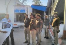 Photo of पुलिस अधीक्षक रेलवे लक्ष्मी निवास मिश्र ने किया जीआरपी थाना का औचक निरीक्षण, दिए कई निर्देश