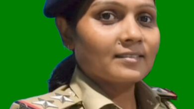 Photo of बनमा ईटहरी की थाना प्रभारी खुशबू कुमारी को एसपी हिमांशु ने किया लाईन हाजिर