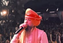 Photo of मशहूर भजन गायक लखबीर सिंह लक्खा ने मां कात्यायनी के दरबार में बिखेरा जलबा, झूम उठे श्रोता 