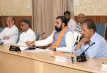 Photo of मुख्यमंत्री ने सूचना एवं जन-संपर्क विभाग, सिविल विमानन विभाग तथा नगर विकास एवं आवासविभाग की समीक्षा की, दिये आवश्यक दिशा-निर्देश