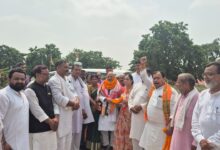 Photo of गंगा दशहरा पर कात्यायनी धाम पहुंचे आपदा प्रबंधन मंत्री रत्नेश सदा, जदयू नेताओं ने किया भव्य स्वागत