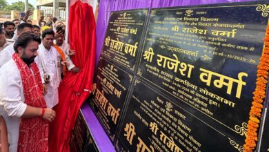 Photo of अपनी दो वर्षों की उपलब्धियों से आमजनों को रूबरू कराया सांसद राजेश वर्मा