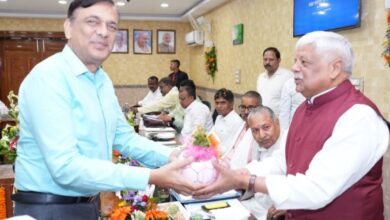 Photo of सांसद विष्णु दयाल राम की अध्यक्षता में आहुत हुई धनबाद रेल मंडल संसदीय समिति की बैठक, लिए गए कई निर्णय